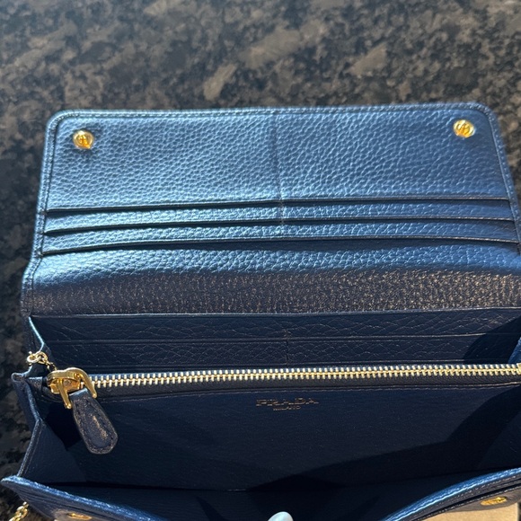 Prada Elegant Blue Wallet Set - Picture 5 of 12